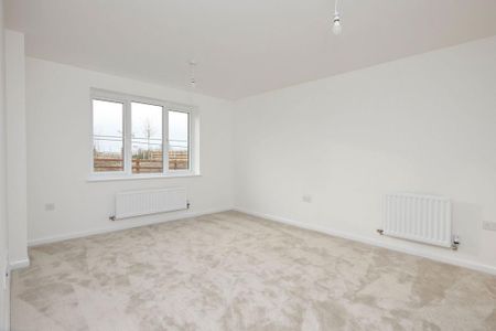 3 bedroom semi-detached house to rent - Photo 3