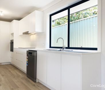 Spacious Family Home in the Heart of Bateau Bay - Photo 4