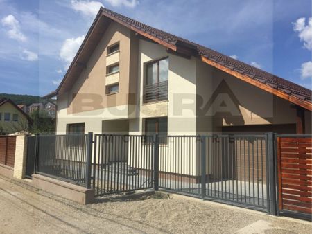 Casa individuala 167 mp, 495 teren, 3 parcari, zona Campului - Fotografie 5