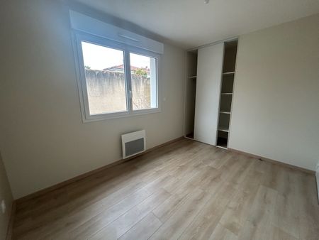 Location Appartement 4 pièces 84m² ALBI 81000 - Photo 2