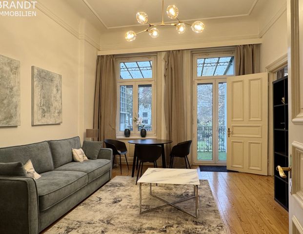 HARVESTEHUDE! 4-Zi.-Wohnung in Toplage mit 2 Schlafzimmern in einer repräsentativen Altbauvilla.... - Photo 1