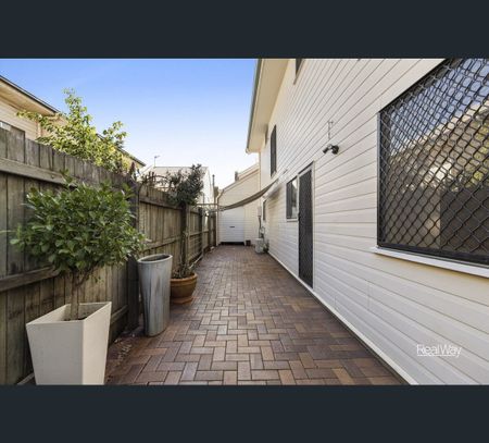 2 French Street, East Toowoomba, Qld 4350 - Photo 4