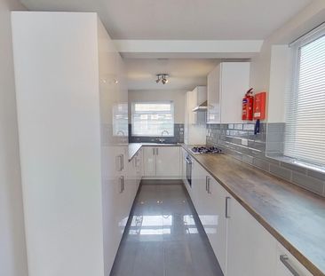 Friars Court - Photo 3