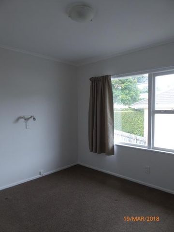 NEWLY RENOVATED UNIT IN ST HELIERS - Photo 2