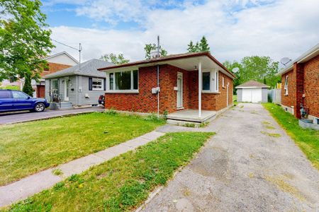 For Lease - 38 St David Street, Kawartha Lakes, Ontario - Photo 4