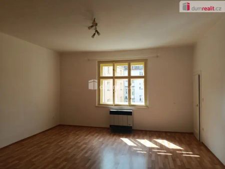 Velmi pěkný byt 1+kk po rekonstrukci, Praha 10 - Strašnice - Photo 3