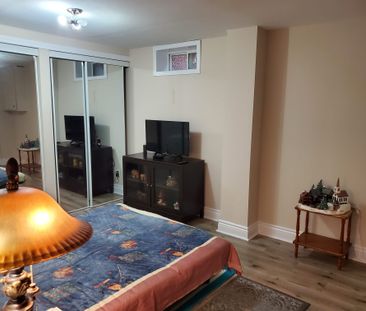 For Lease - 7 Adam Street, Brampton, Ontario - Photo 6