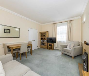 Price £2,200 pcm - Available 06/06/2026 - Furnished - Photo 3