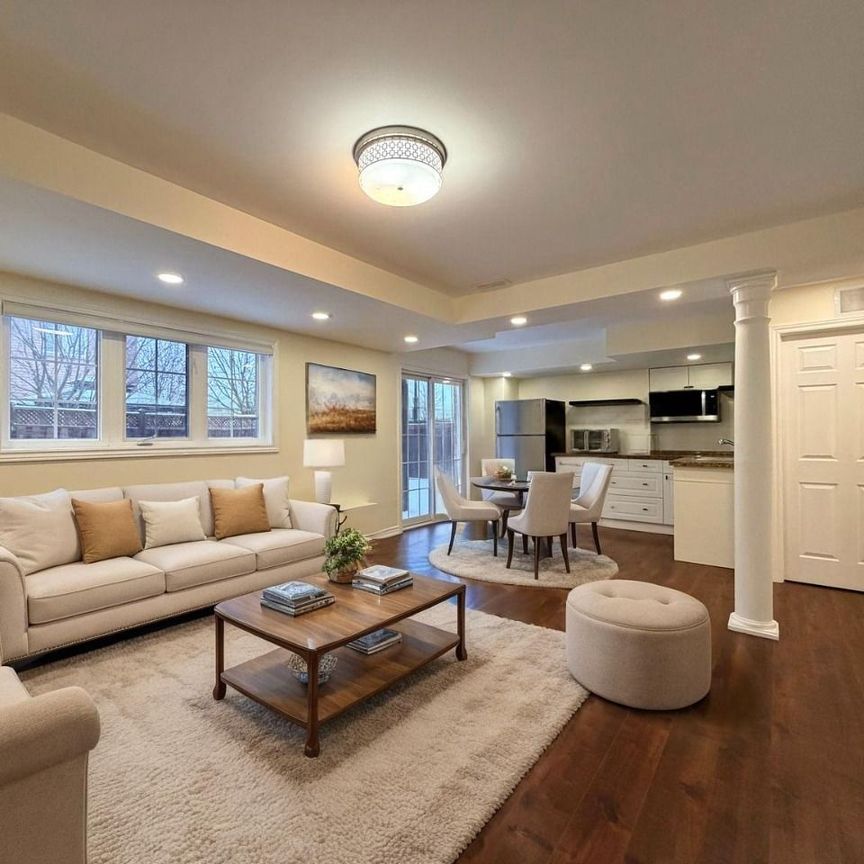 For Lease - 331 Spruce Grove Crescent Unit# Lower, Newmarket, Ontario - Photo 1