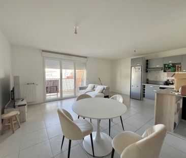 Appartement - 63m² - 3 pièces Saint-Priest (69800) Le bien en vidéo - Photo 1