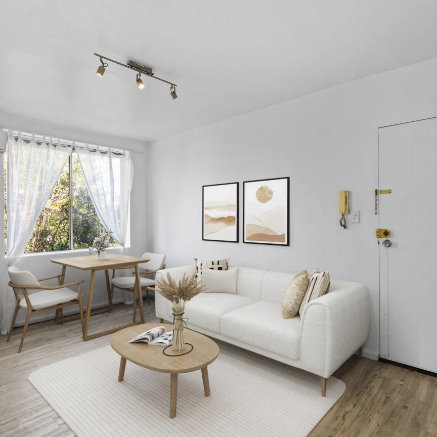 Live Where the City Plays! Bridge Road Vibes, MCG Roars-Home Sorted! FIRST INSPECTION 15TH OF NOVEMBER! - Photo 1