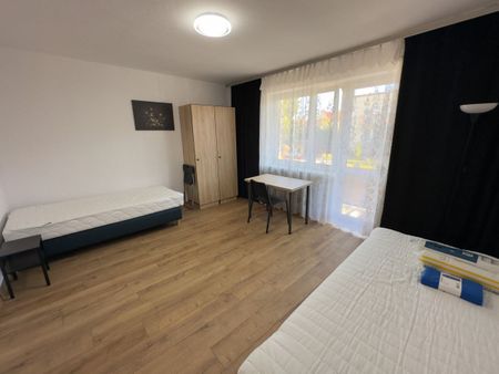 Dom z 5 sypialniami, oś. Chopina - Zdjęcie 3