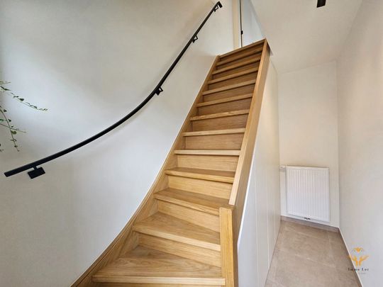 Gezellig gerenoveerd huis te huur in centrum Zele - Foto 1