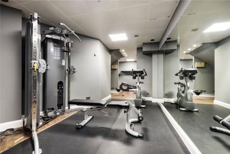 2 bedroom penthouse to rent - Photo 3