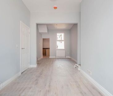 74 Tates Avenue, Belfast, BT9 7BZ - Photo 2