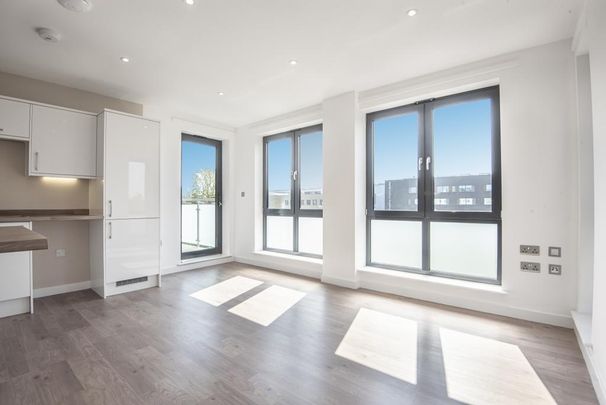 2 bedroom flat to rent - Photo 1