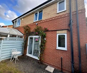 1 bedroom semi-detached house to rent - Photo 4