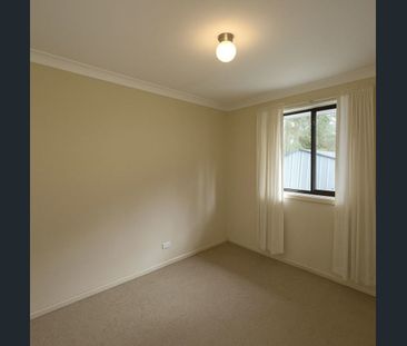 COMFORTABLE FAMILY HOME IN A PRIME LOCATION - Photo 1