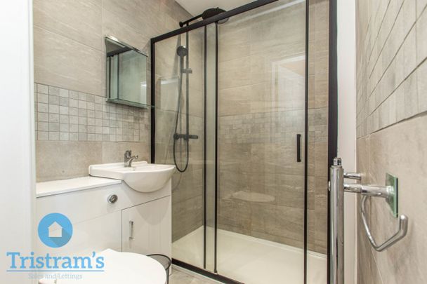 2 bed Apartment for Rent - Photo 1