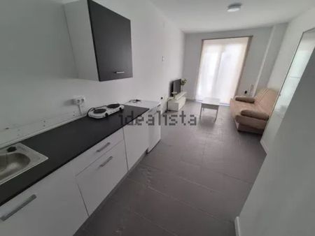 Alquiler de estudio en Casco Antiguo - Photo 2