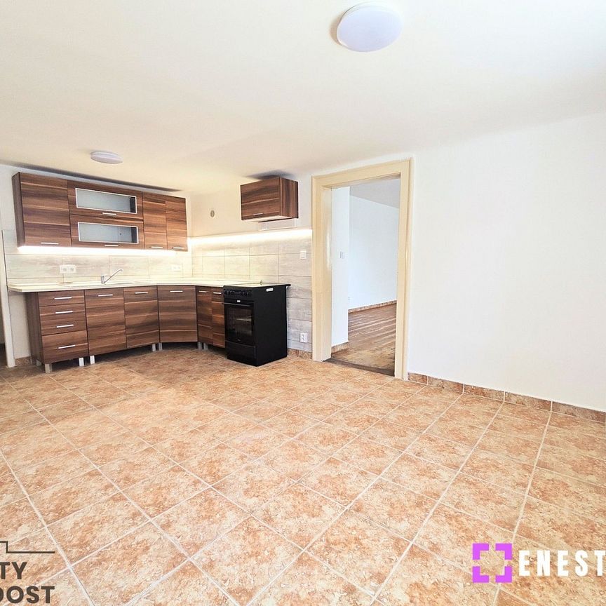 Pronájem bytu 2+1 88 m² - Фото 1