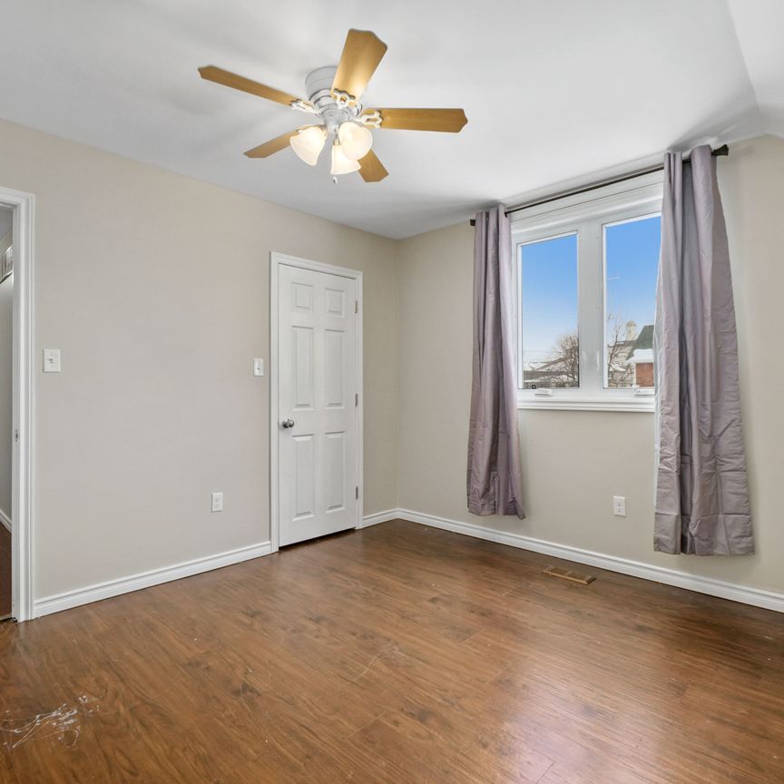 For Lease - 7 University Avenue, Cobourg, Ontario - Photo 1