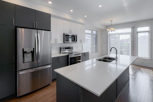 For Lease - 889 Solarium Avenue, Blossom Park - Airport and Area, Ontario - Photo 1