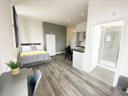 Studio to rent - Photo 2