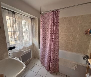 Location Appartement 2 pièces 38m² - Photo 4