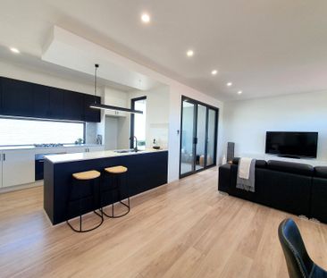 Comfort & Modern Living in the Heart of Preston - Photo 3