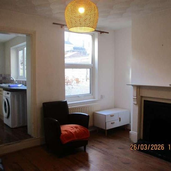 Dryden Street, Swindon, SN1 - Photo 1