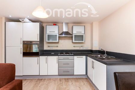 2 bedroom flat to rent - Photo 5