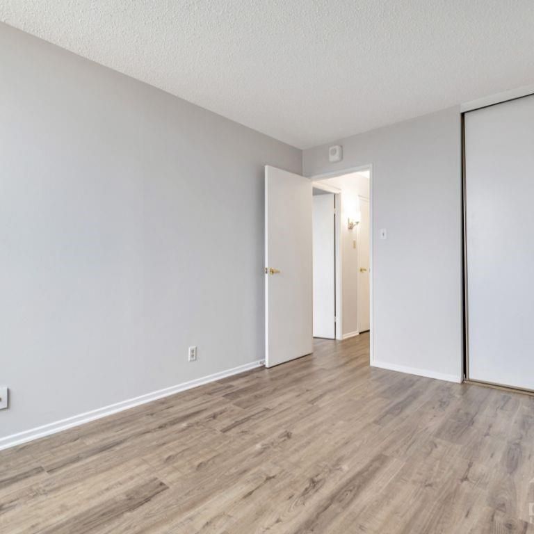 For Lease - 2625 REGINA Street Unit# 1402, Britannia - Lincoln Heights and Area, Ontario - Photo 1