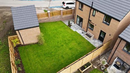 4 bedroom detached house to rent - Photo 4