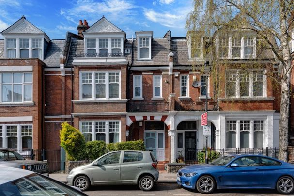 Glenloch Road, Belsize Park, London - Photo 1