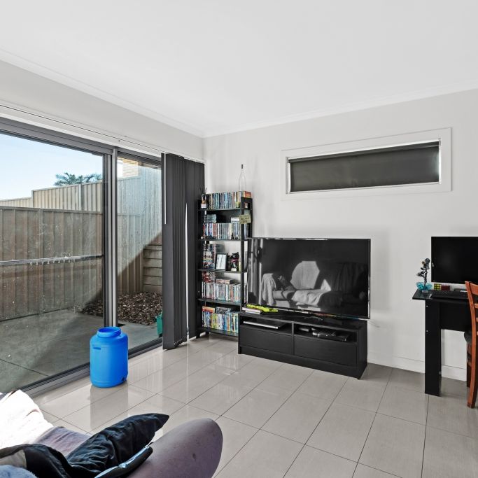 11/25 Ramsgate Ave, Christies Beach SA 5165 - Townhouse For Rent | Domain - Photo 1