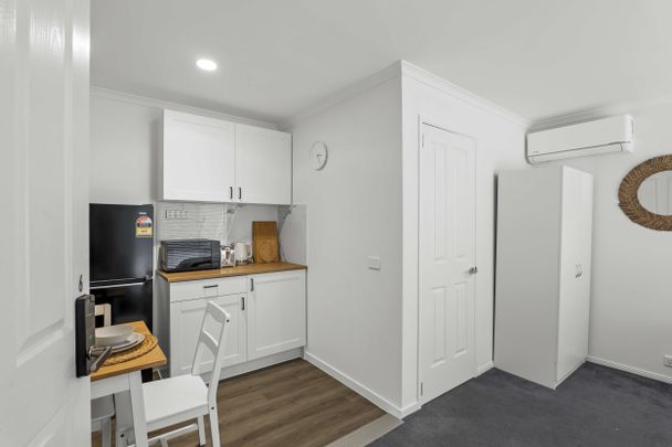 Wyndham Vale - Photo 1