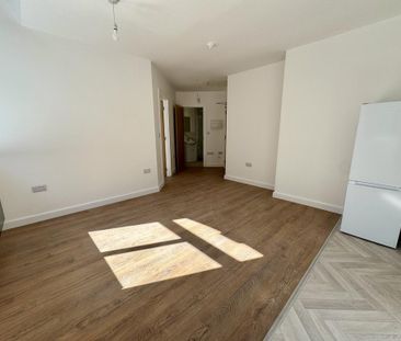 1 bedroom flat to rent - Photo 6