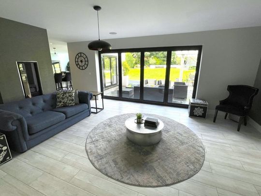 5 bedroom property to rent - Photo 1