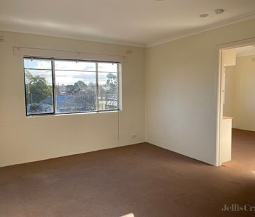 4/4 McPhail Street, Essendon - Photo 1