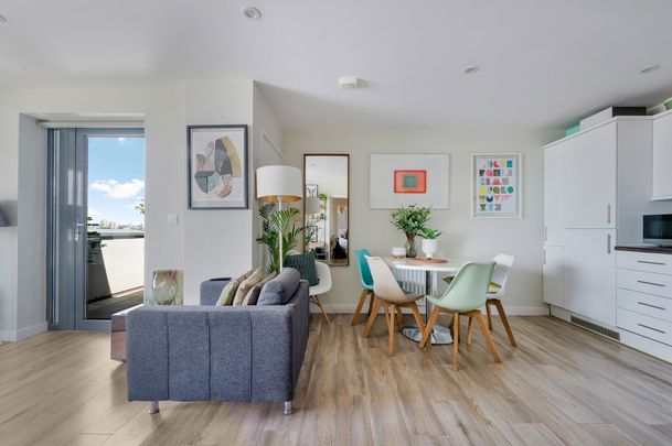 Bicycle Mews, SW4, London - Photo 1