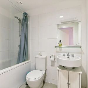 1 bedroom flat in 33 Petergate - Photo 3