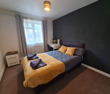 Room in a Shared House, Woodside Road, SO17 - Photo 4