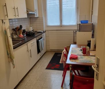 Appartement de 3 pièces au 1er étage localiser à Genève 1205 - Photo 3