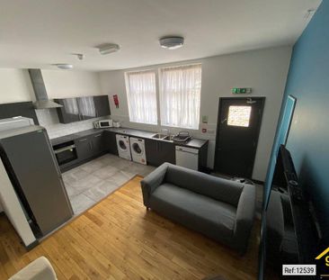 3 bed Apartment in Seel Street , Liverpool, L1 4BE - Photo 5