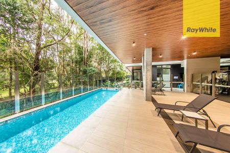 The Premier Choice Three-bedroom residence at Platinum on Peach Tree - Photo 4