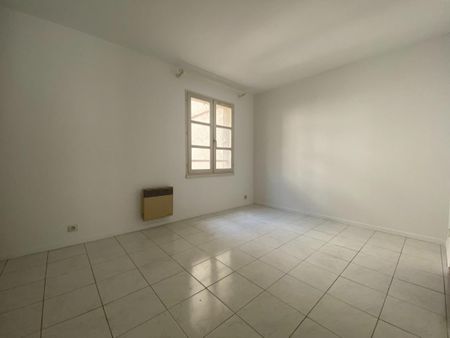 Location Appartement 2 pièces 56m² AVIGNON 84000 - Photo 5