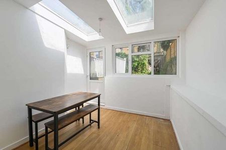 Blackstock Road, Finsbury, N4 - Photo 4