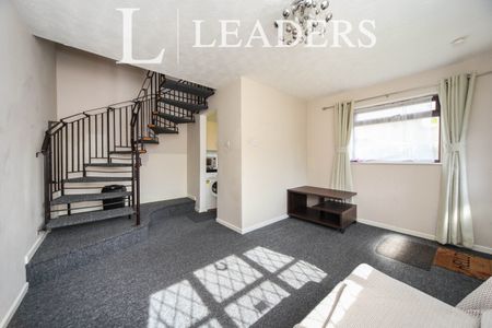 1 bedroom house to rent Marsom Grove, Luton, Bedfordshire, LU3 - Photo 2