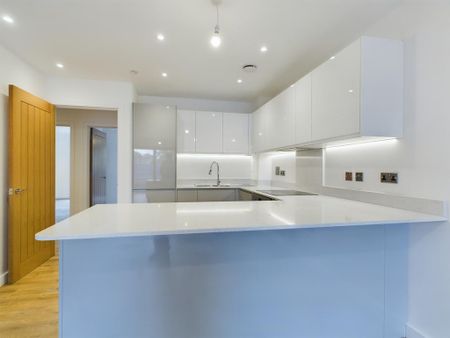 2 bedroom flat to rent - Photo 2